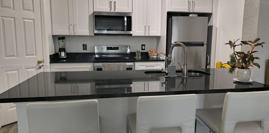 Condo à Orlando, Floride, 3 chambres  № 2076429