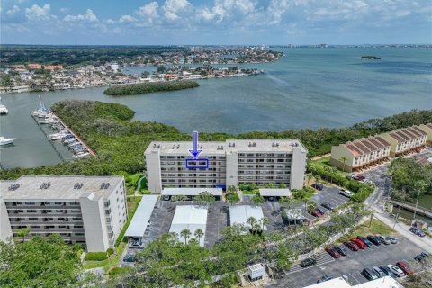 Condo in South Pasadena, Florida, 2 bedrooms  № 1810872 - photo 2