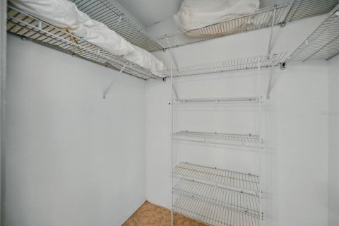 Condo in South Pasadena, Florida, 2 bedrooms  № 1810872 - photo 30