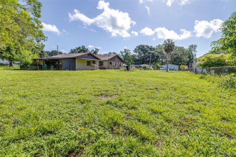 House in Winter Haven, Florida 3 bedrooms, 114.27 sq.m. № 1847895 - photo 23