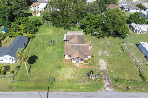 House in Winter Haven, Florida 3 bedrooms, 114.27 sq.m. № 1847895 - photo 30