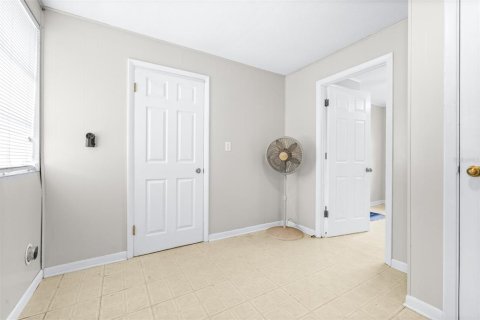 House in Winter Haven, Florida 3 bedrooms, 114.27 sq.m. № 1847895 - photo 17