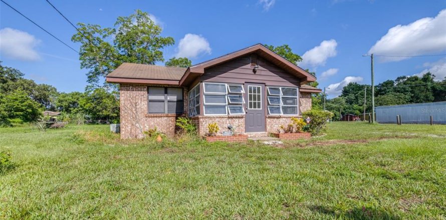 House in Winter Haven, Florida 3 bedrooms, 114.27 sq.m. № 1847895