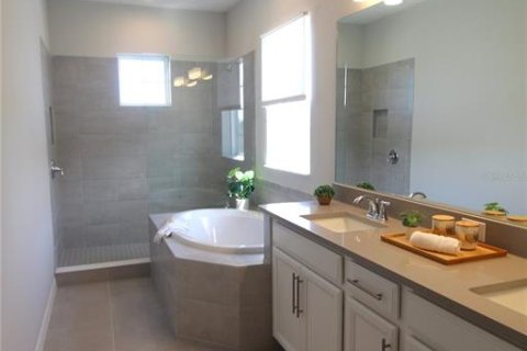 Villa ou maison à louer à Nokomis, Floride: 4 chambres, 324.41 m2 № 1826457 - photo 11