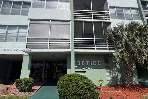 Снять в аренду кондоминиум в Холливуд, Флорида 1 спальня, 72.46м2, № 2031120 - фото 2