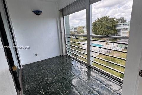 Снять в аренду кондоминиум в Холливуд, Флорида 1 спальня, 72.46м2, № 2031120 - фото 15