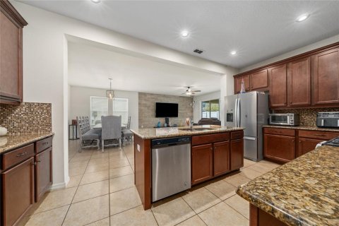 Casa en venta en Kissimmee, Florida, 4 dormitorios, 202.16 m2 № 2225573 - foto 24