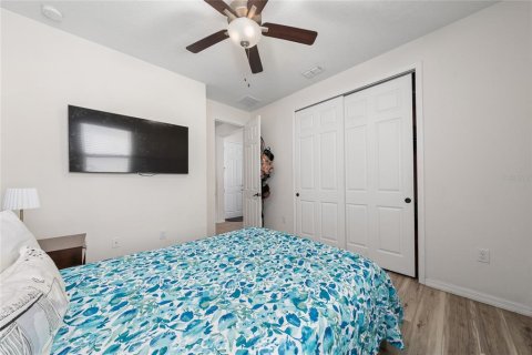 Casa en venta en Kissimmee, Florida, 4 dormitorios, 202.16 m2 № 2225573 - foto 16