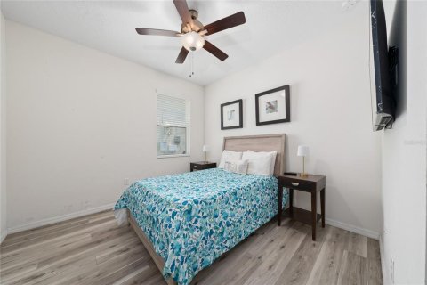 Casa en venta en Kissimmee, Florida, 4 dormitorios, 202.16 m2 № 2225573 - foto 15