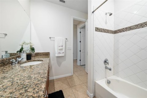 Casa en venta en Kissimmee, Florida, 4 dormitorios, 202.16 m2 № 2225573 - foto 13