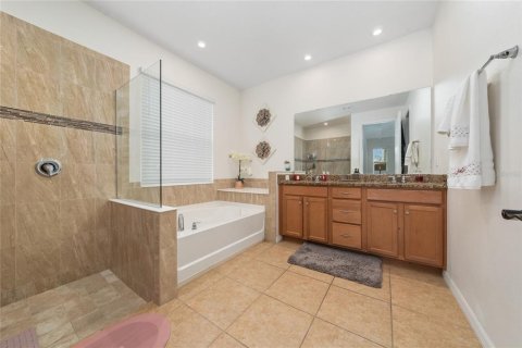 Casa en venta en Kissimmee, Florida, 4 dormitorios, 202.16 m2 № 2225573 - foto 29