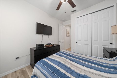 Casa en venta en Kissimmee, Florida, 4 dormitorios, 202.16 m2 № 2225573 - foto 19