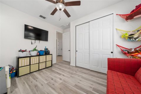 Casa en venta en Kissimmee, Florida, 4 dormitorios, 202.16 m2 № 2225573 - foto 11