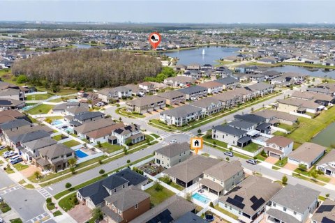 Casa en venta en Kissimmee, Florida, 4 dormitorios, 202.16 m2 № 2225573 - foto 7