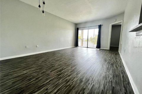 Copropriété à louer à Riverview, Floride: 3 chambres, 106.93 m2 № 2156968 - photo 6