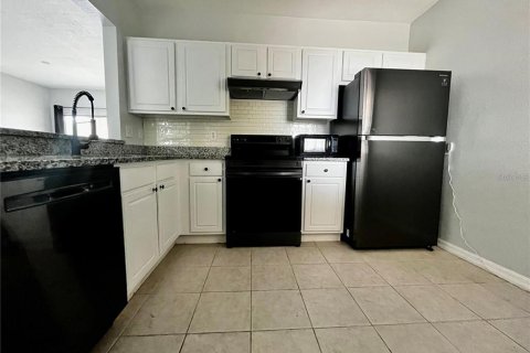 Copropriété à louer à Riverview, Floride: 3 chambres, 106.93 m2 № 2156968 - photo 4