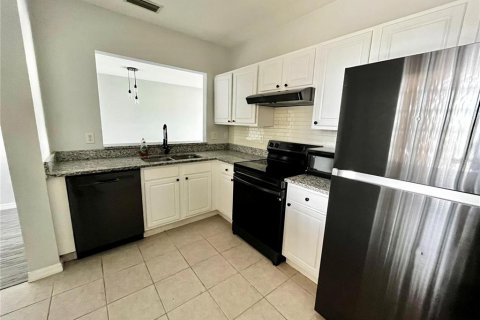 Copropriété à louer à Riverview, Floride: 3 chambres, 106.93 m2 № 2156968 - photo 3