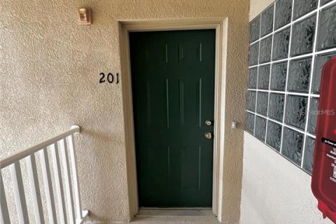Copropriété à louer à Riverview, Floride: 3 chambres, 106.93 m2 № 2156968 - photo 2