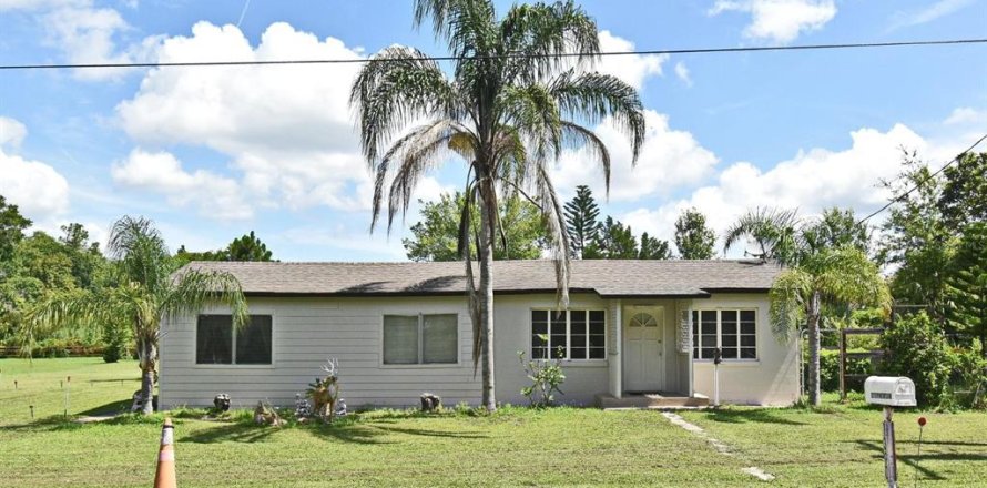Casa en Sanford, Florida 3 dormitorios, 185.8 m2 № 1786751