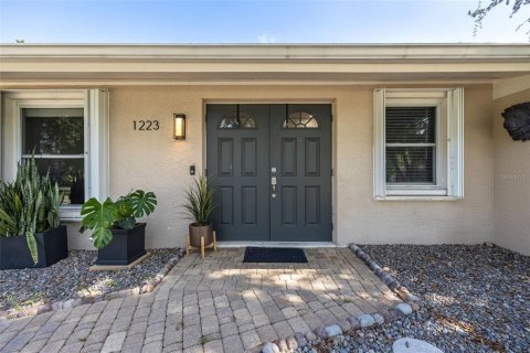 House in Fort Myers, Florida 3 bedrooms, 120.68 sq.m. № 2321145 - photo 5