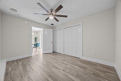 House in Fort Myers, Florida 3 bedrooms, 120.68 sq.m. № 2321145 - photo 29