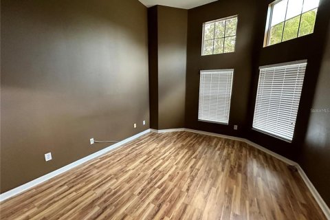 Casa en alquiler en Orlando, Florida, 4 dormitorios, 259.66 m2 № 1803634 - foto 2