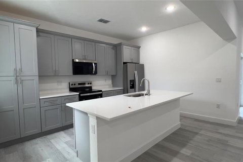 House in Ocala, Florida 4 bedrooms, 171.13 sq.m. № 1679900 - photo 9