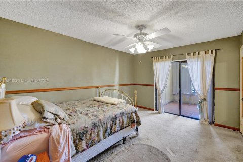Copropriété à vendre à Pembroke Pines, Floride: 2 chambres, 79.9 m2 № 1454227 - photo 19