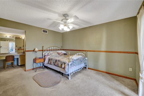 Copropriété à vendre à Pembroke Pines, Floride: 2 chambres, 79.9 m2 № 1454227 - photo 17