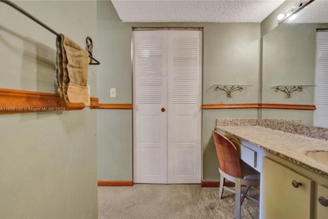 Copropriété à vendre à Pembroke Pines, Floride: 2 chambres, 79.9 m2 № 1454227 - photo 21