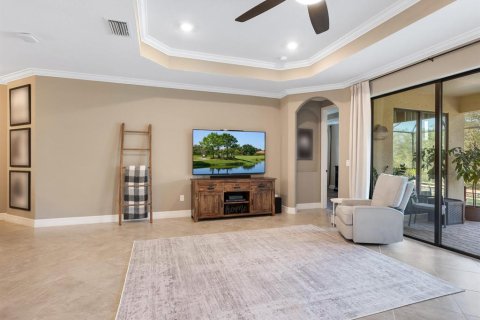 House in LAKEWOOD NATIONAL in Bradenton, Florida 4 bedrooms, 210.89 sq.m. № 1918594 - photo 7