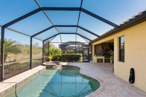 House in LAKEWOOD NATIONAL in Bradenton, Florida 4 bedrooms, 210.89 sq.m. № 1918594 - photo 26