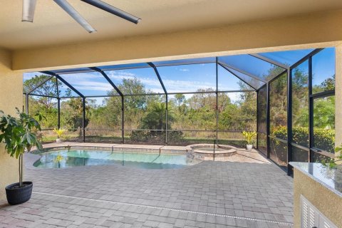 House in LAKEWOOD NATIONAL in Bradenton, Florida 4 bedrooms, 210.89 sq.m. № 1918594 - photo 23