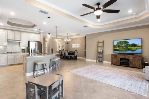 House in LAKEWOOD NATIONAL in Bradenton, Florida 4 bedrooms, 210.89 sq.m. № 1918594 - photo 8