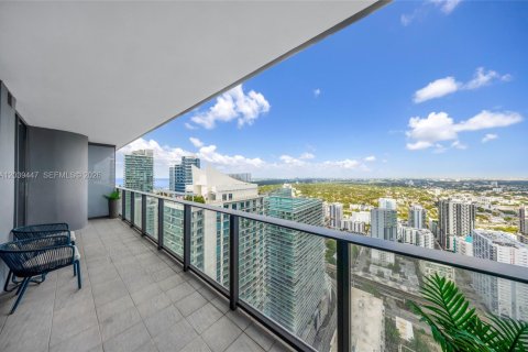 Купить кондоминиум в Майами, Флорида 1 спальня, 61.78м2, № 2145810 - фото 13
