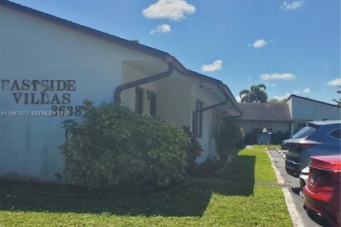 Touwnhouse à louer à Hollywood, Floride: 2 chambres, 81.48 m2 № 2051549 - photo 2