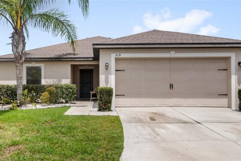 Casa en venta en Groveland, Florida, 3 dormitorios, 142.51 m2 № 1866427 - foto 1