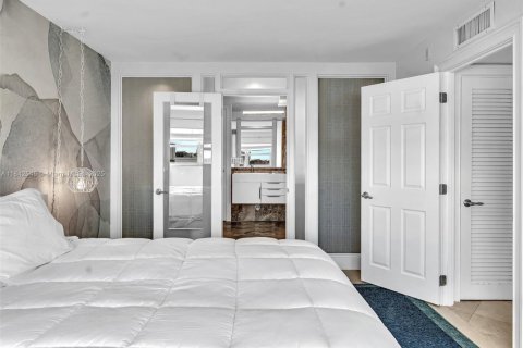 Copropriété à vendre à Miami Beach, Floride: 2 chambres, 77.11 m2 № 1836788 - photo 19