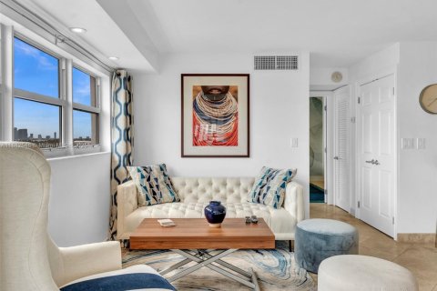 Copropriété à vendre à Miami Beach, Floride: 2 chambres, 77.11 m2 № 1836788 - photo 11