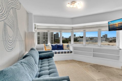Copropriété à vendre à Miami Beach, Floride: 2 chambres, 77.11 m2 № 1836788 - photo 13