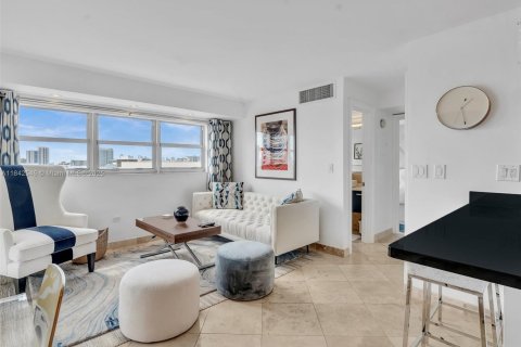 Copropriété à vendre à Miami Beach, Floride: 2 chambres, 77.11 m2 № 1836788 - photo 8