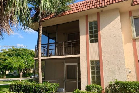 Condominio en venta en Weston, Florida, 2 dormitorios, 114.36 m2 № 1867491 - foto 1