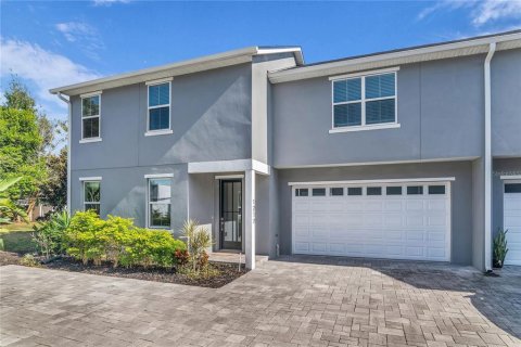 Adosado en Orlando, Florida 3 dormitorios, 154.03 m2 № 2109081