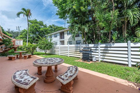 Condo in Hallandale Beach, Florida, 1 bedroom  № 1764411 - photo 29