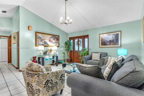 Купить виллу или дом в Майами, Флорида 4 спальни, 180.51м2, № 1890580 - фото 5