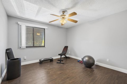 Townhouse in Pembroke Pines, Florida 3 bedrooms, 156.63 sq.m. № 2173728 - photo 22