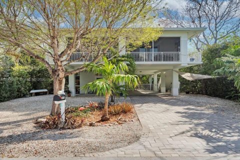 Casa en Key Largo, Florida 3 dormitorios, 143.72 m2 № 2170936