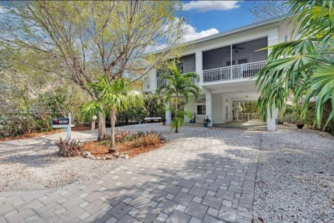 Casa en venta en Key Largo, Florida, 3 dormitorios, 143.72 m2 № 2170936 - foto 2