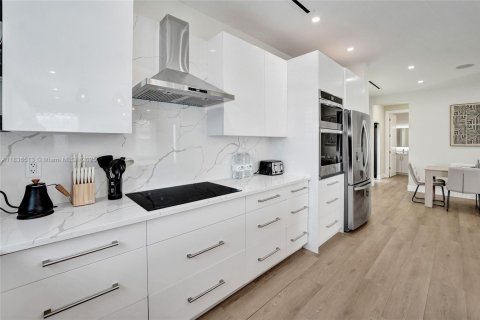 Townhouse in Fort Lauderdale, Florida 4 bedrooms, 244.61 sq.m. № 1823868 - photo 18