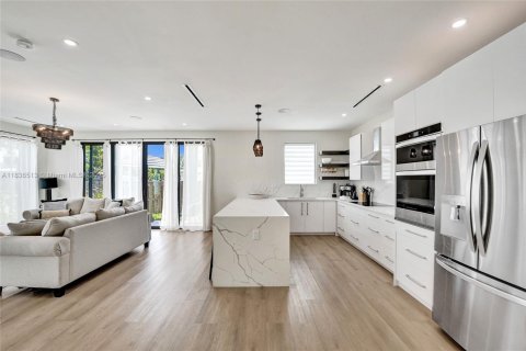 Townhouse in Fort Lauderdale, Florida 4 bedrooms, 244.61 sq.m. № 1823868 - photo 14